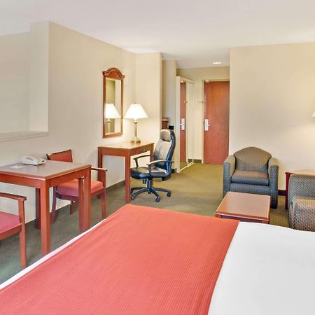 Days Inn & Suites By Wyndham Laurel Near Fort Meade Ngoại thất bức ảnh