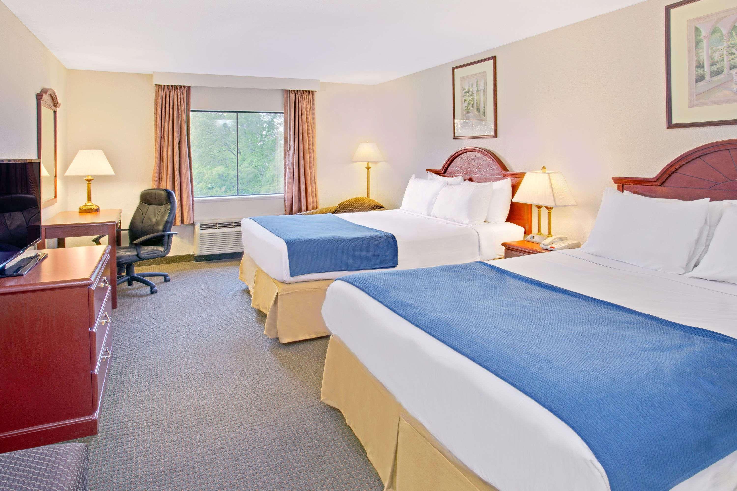 Days Inn & Suites By Wyndham Laurel Near Fort Meade Ngoại thất bức ảnh