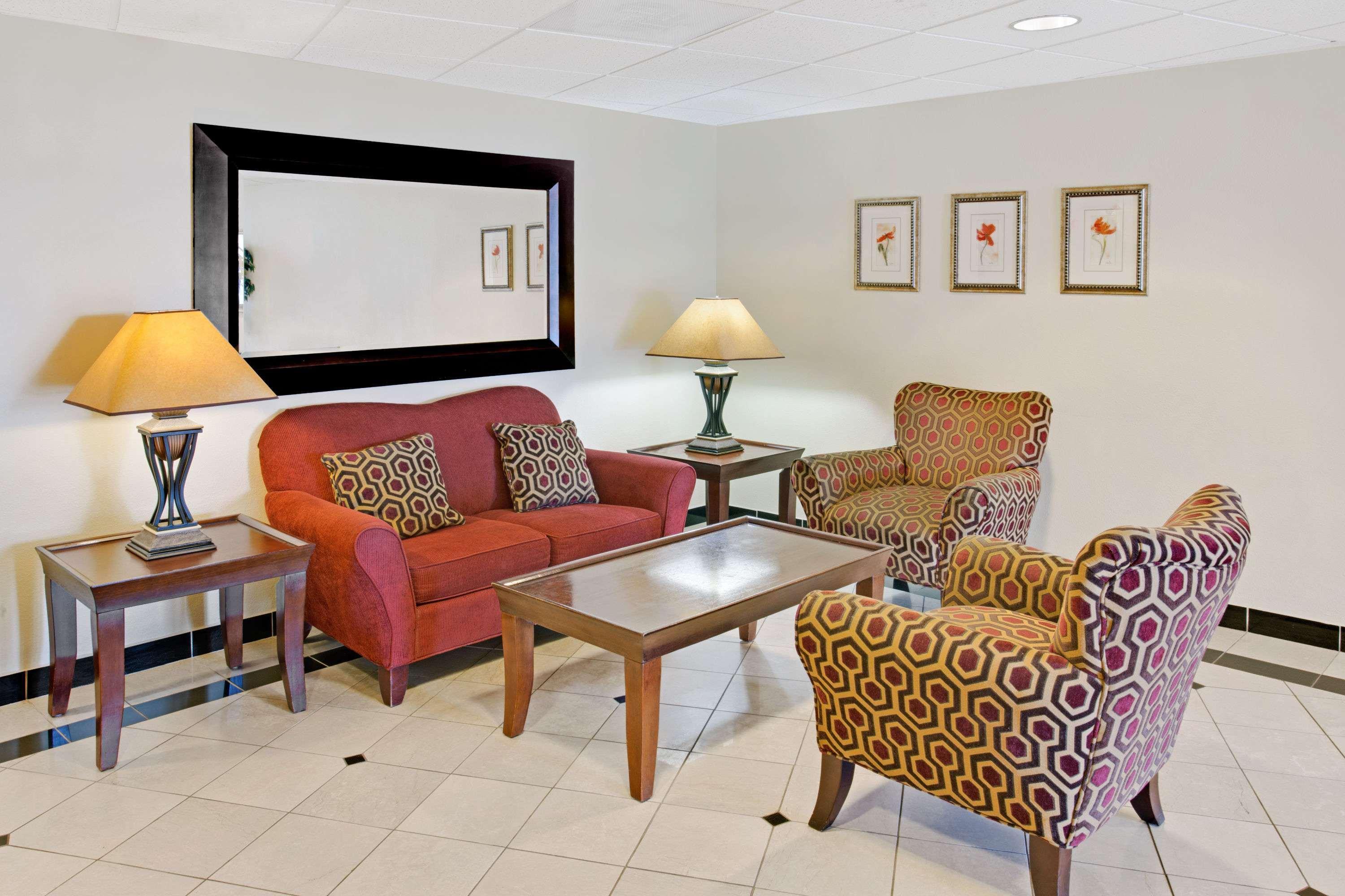 Days Inn & Suites By Wyndham Laurel Near Fort Meade Ngoại thất bức ảnh
