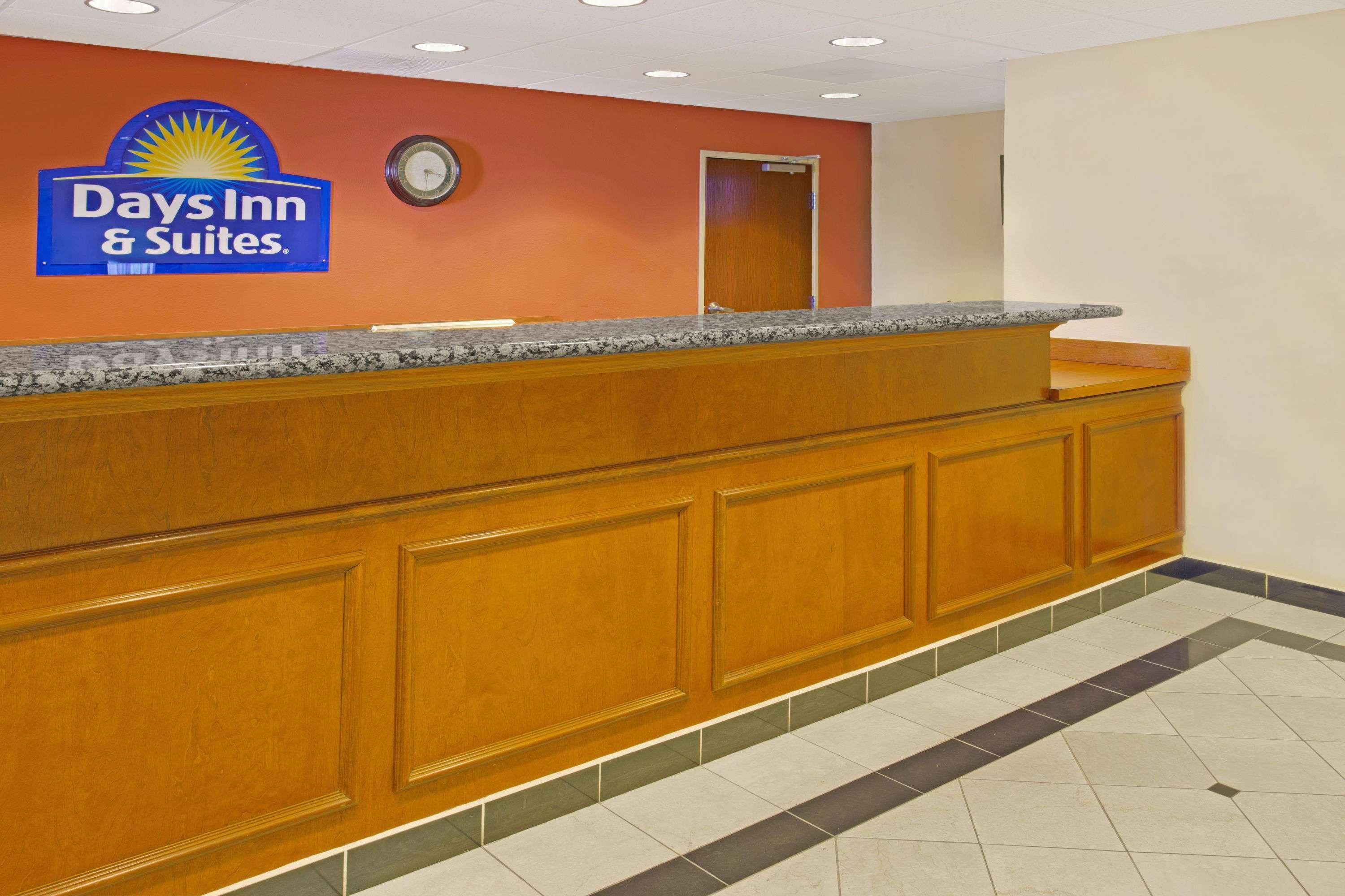 Days Inn & Suites By Wyndham Laurel Near Fort Meade Ngoại thất bức ảnh